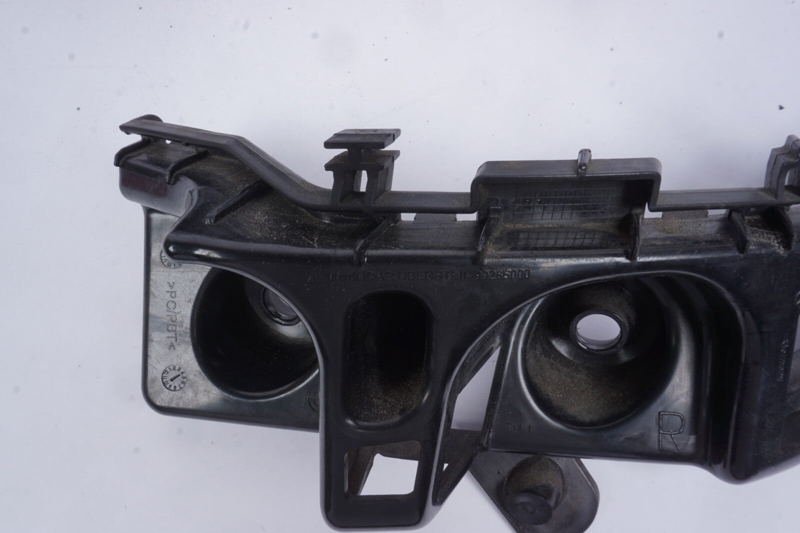 2015-2020 MERCEDES GLA250 X156 REAR BUMPER LEFT RIGHT SIDE MOUNT BRACKET SUPPORT