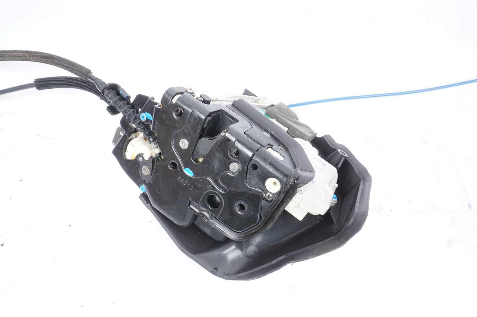 2011 - 2017 Audi A8L A8 Door Lock Actuator Rear Right Passenger Side OEM