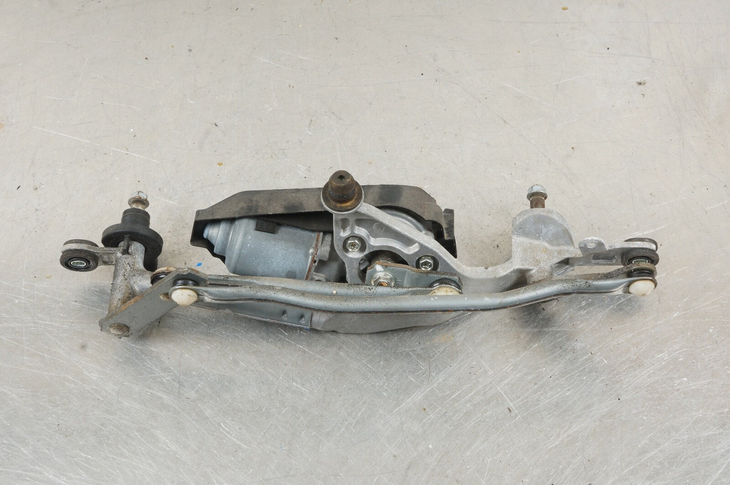 12-17 Fiat 500 Windshield Wiper Transmission Linkage Motor 05182430AA OEM