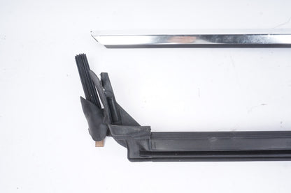 10-13 MERCEDES-BENZ E350 E550 COUPE FRONT RIGHT PASSENGER DOOR CHROME MOLDING
