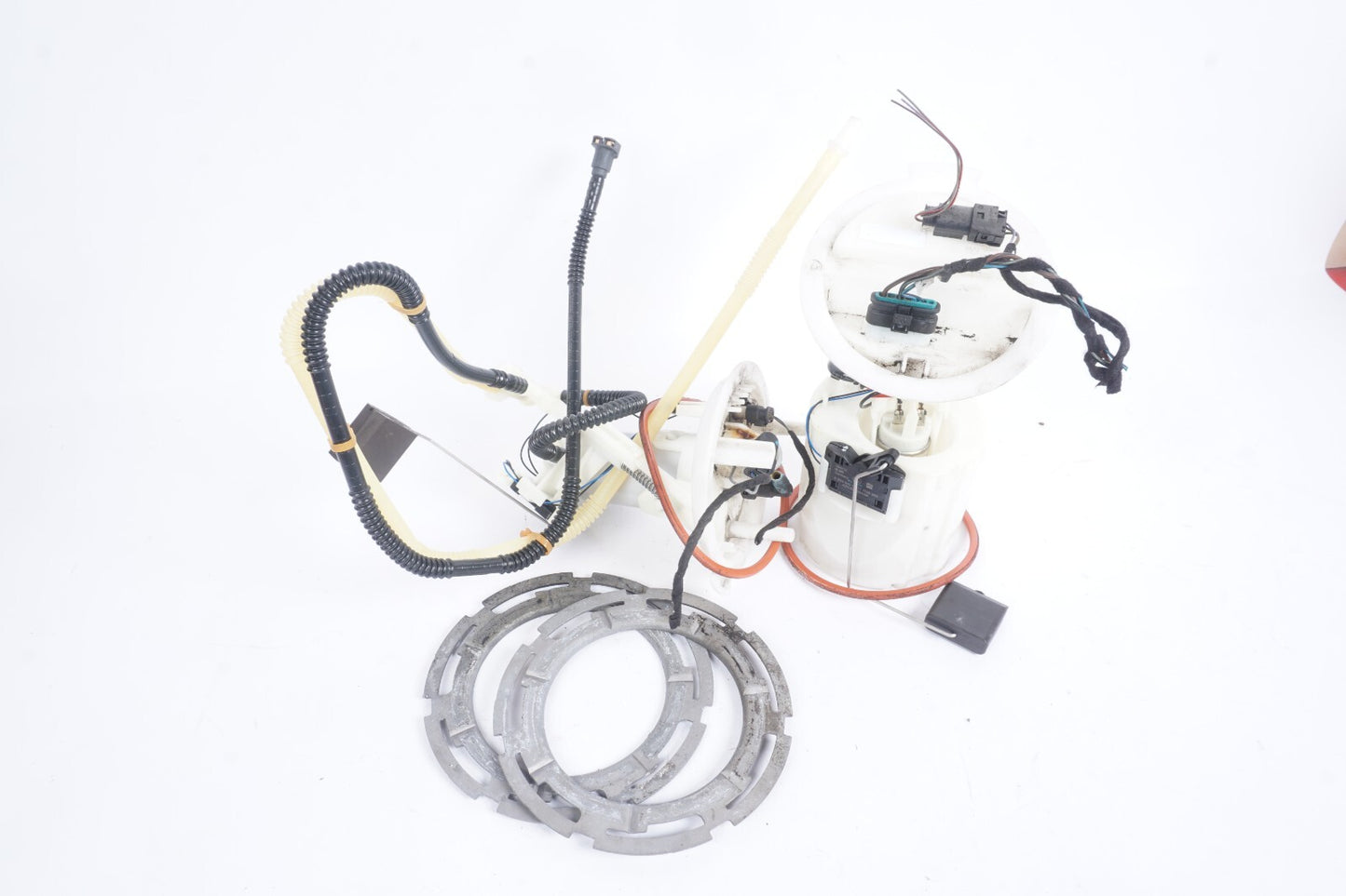 12-15 Mercedes W204 C250 Fuel Pump OEM