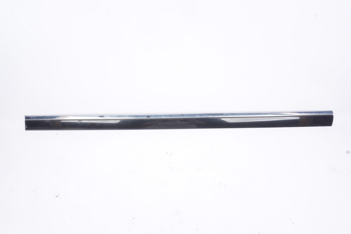 2004 - 2010 AUDI A8L D3 4.2 Front Left Door Molding OEM 4E0853953
