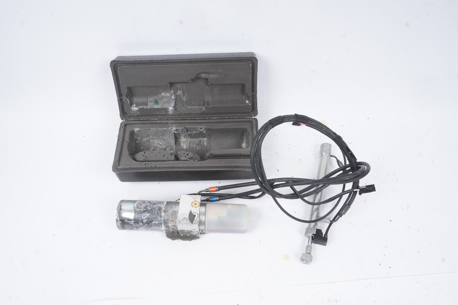 07-13 Mercedes W221 S550 CL550 CL600 CL63 AMG Trunk Lid Lift Hydraulic Pump  OEM