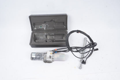 07-13 Mercedes W221 S550 CL550 CL600 CL63 AMG Trunk Lid Lift Hydraulic Pump  OEM