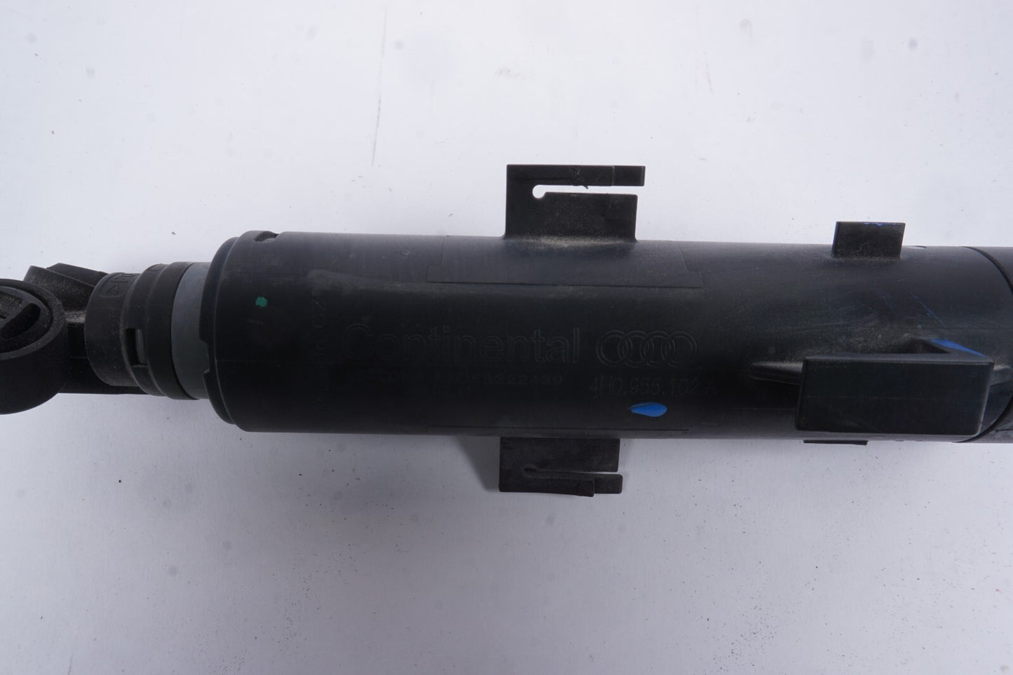 2011 - 2018 Audi A8L A8 Right Passenger Headlight Washer Nozzle Pump OEM