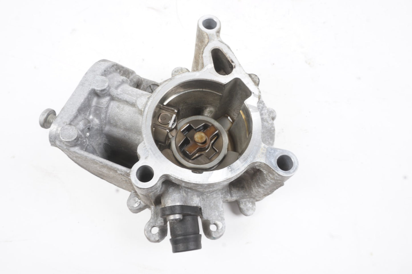 2014-2017 Volkswagen Passat 1.8L High Pressure Fuel Pump Bracket OEM
