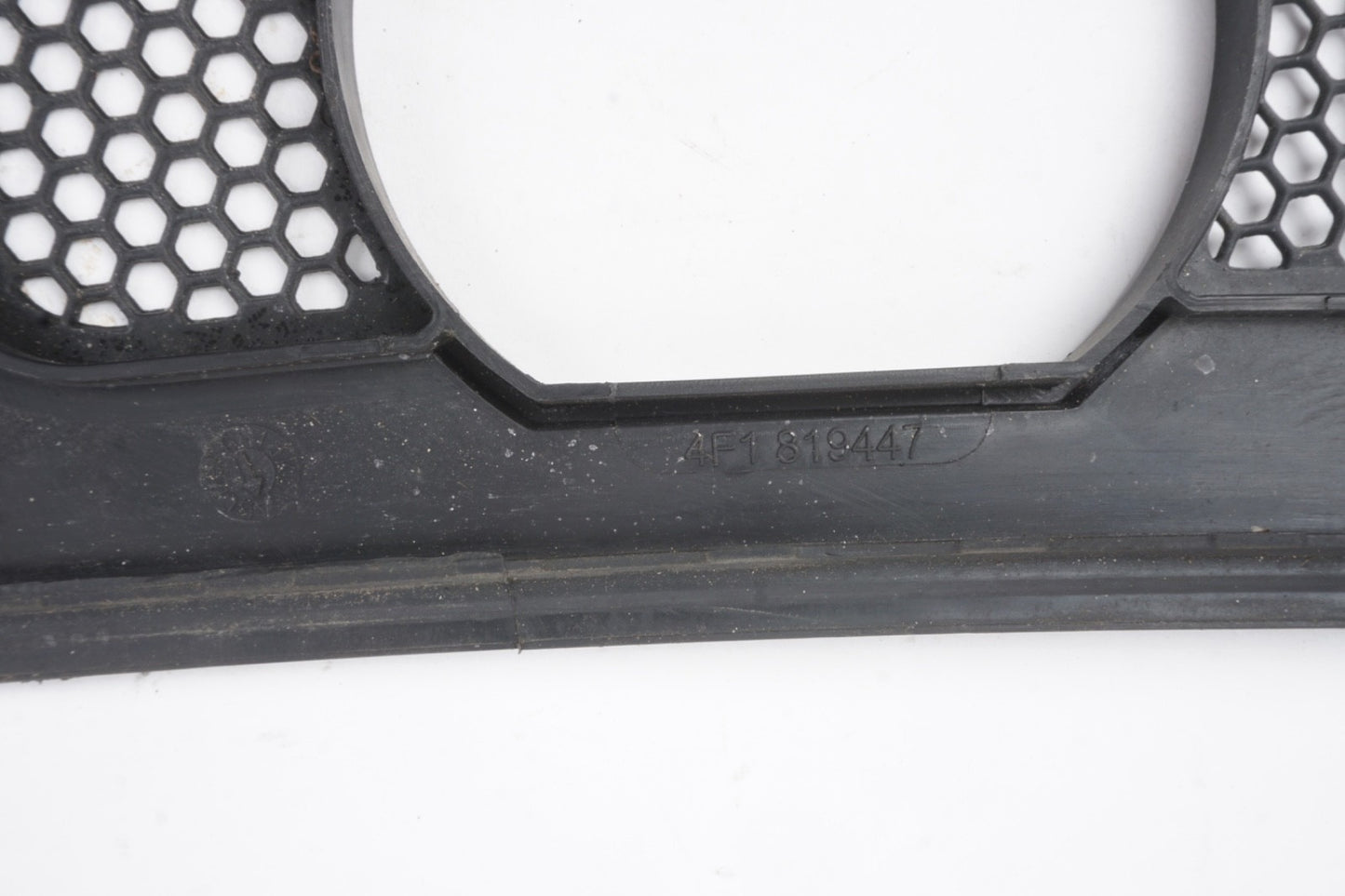 2005 - 2011 Audi A6 C6 Front Engine Bay Cover Panel Cowl Firewall OEM