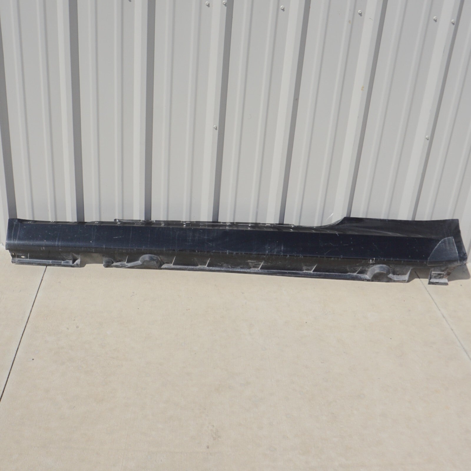 2004 - 2007  BMW 650i E63 E64 Rocker Panel Skirt Molding Left Driver Side OEM