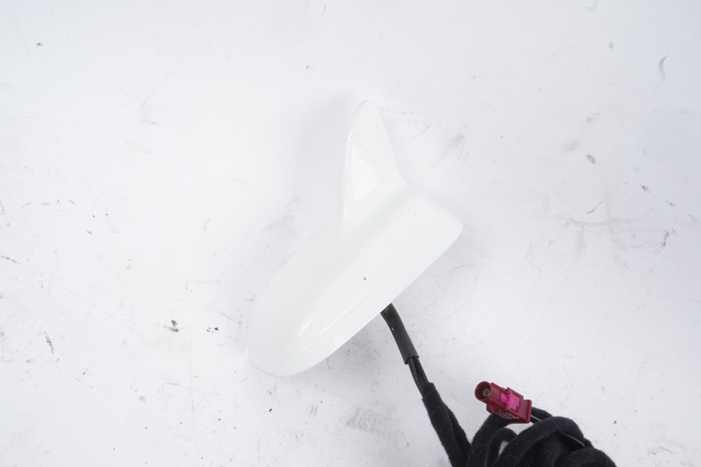2009 - 2011 Audi A6 Shark Fin Antenna 4F5035503K OEM