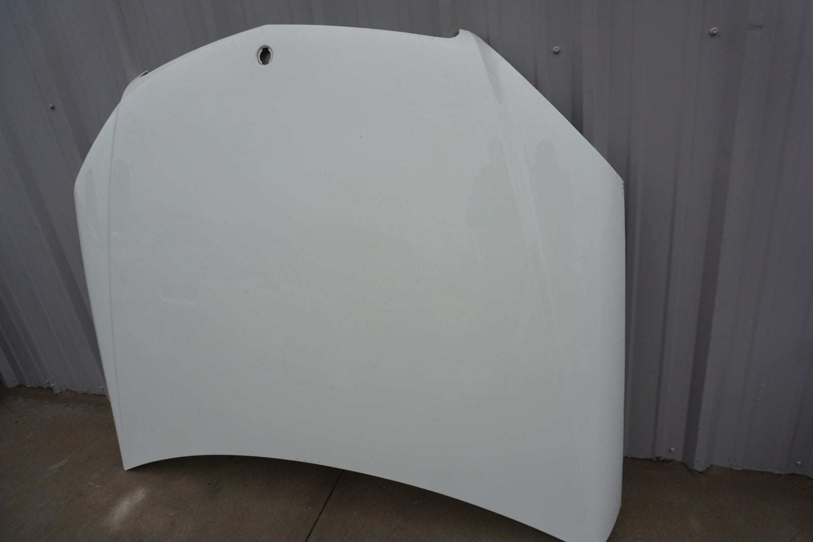 2008 - 2011 Mercedes W204 C250 C300 Front Hood Bonnet Panel Assembly OEM