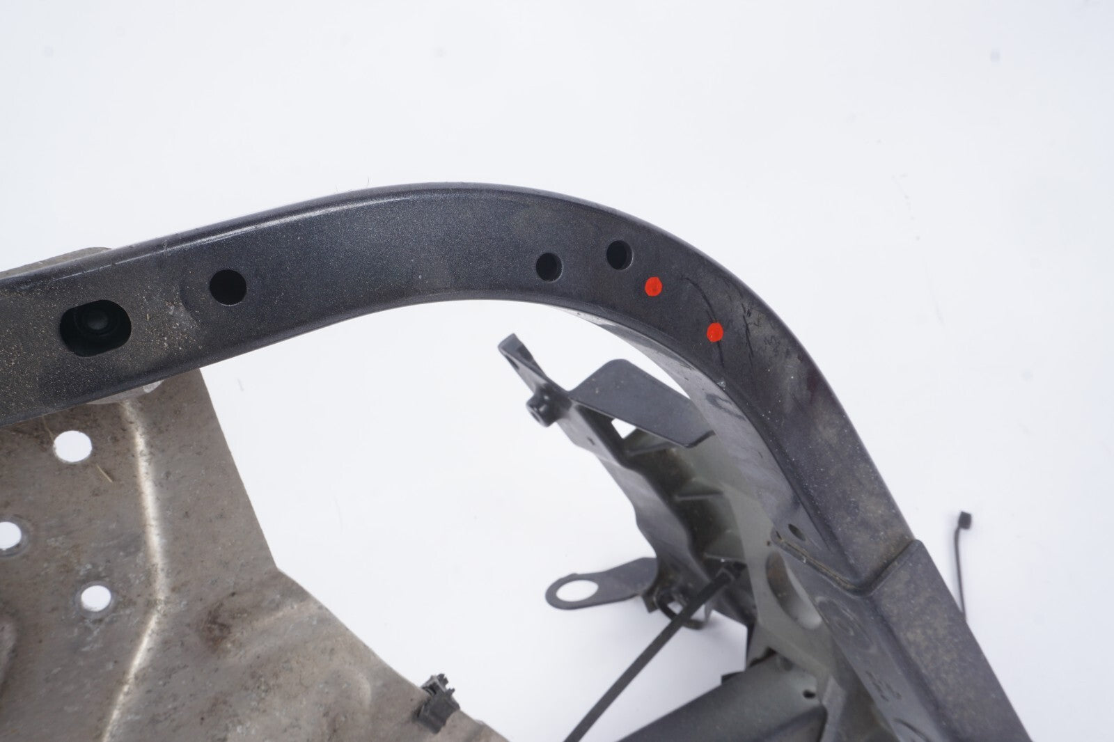 04-10 AUDI A8 A8L Front Right Pass Side Headlight Holder Bracket Support  OEM