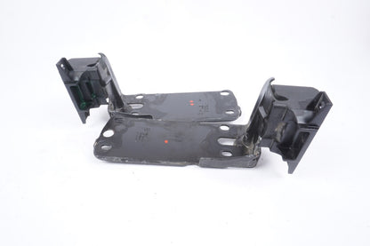 06-13 BMW E90 330i 328i 335i FRONT RIGHT  LEFT PANEL BRACKET OEM DRIVER PASSENGE