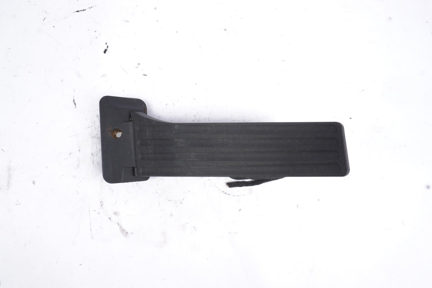 09-22 BMW F48 X1 X3 X4 X5 X6 X7 i8 1 2 3 4 THROTTLE ACCELERATOR GAS PEDAL