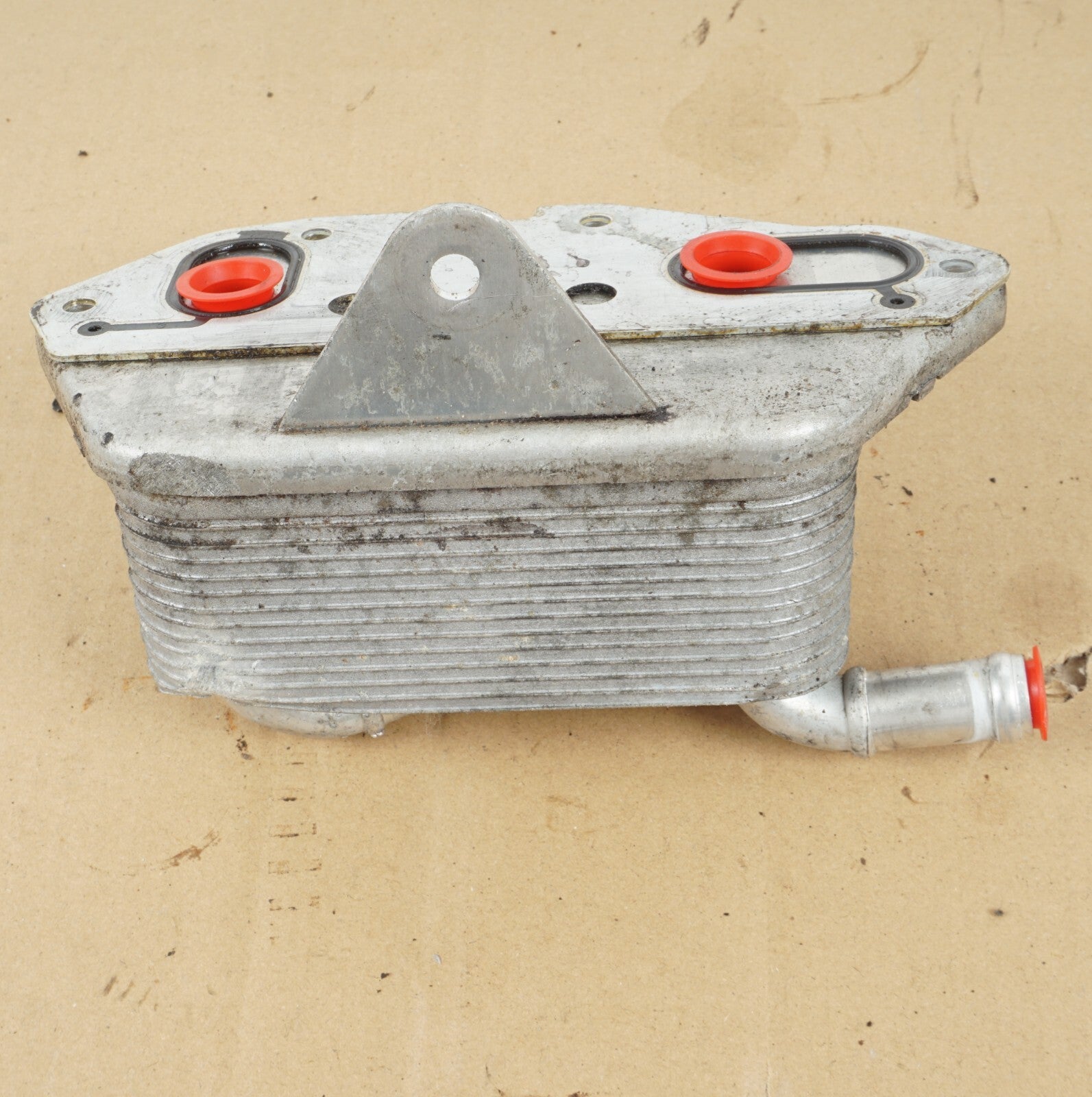 2012 - 2015 AUDI A7 3.0L ENGINE OIL COOLER HEAT EXCHANGER 06E117021G OEM