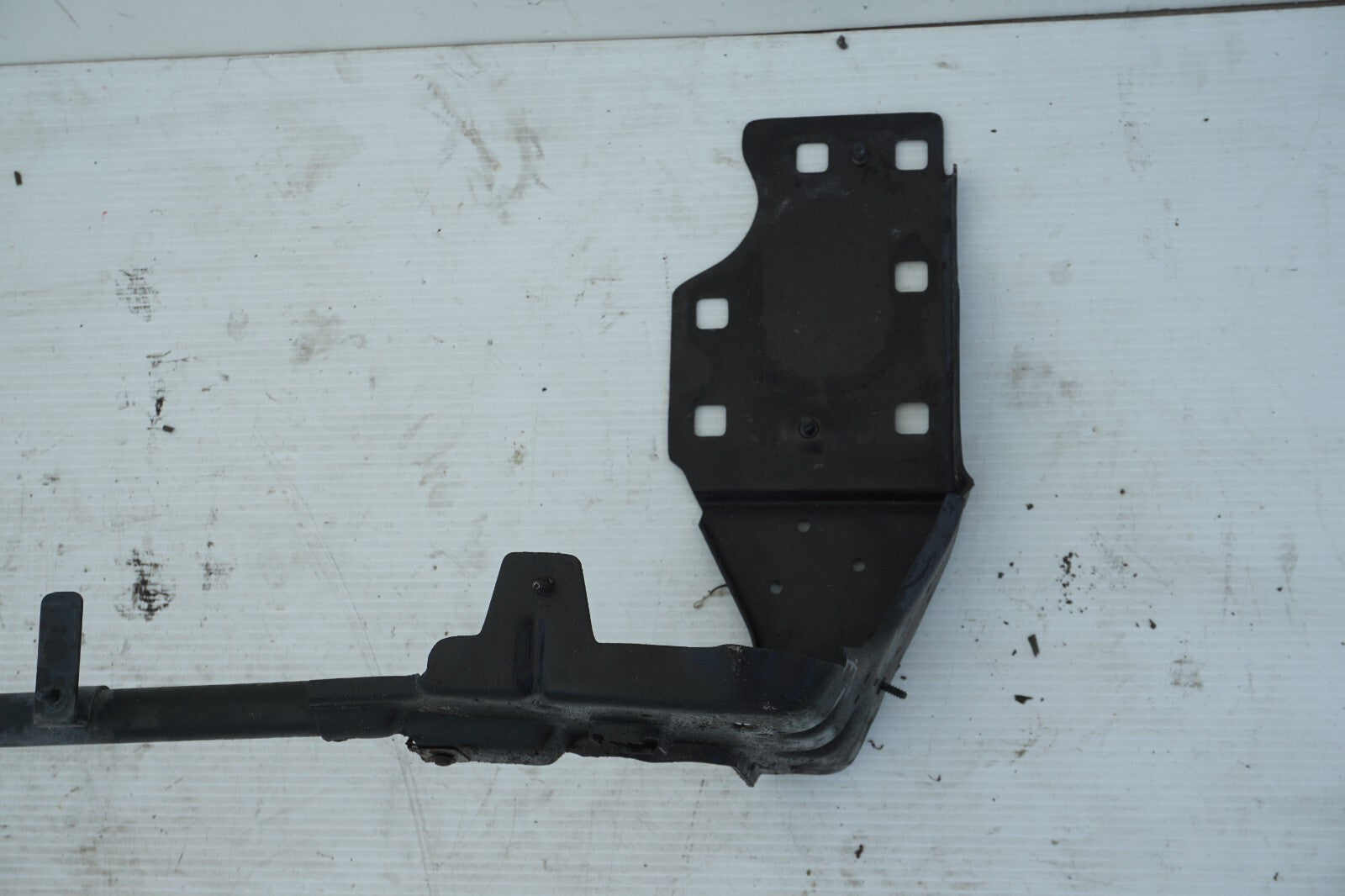 2003-2006 Mercedes-Benz SL500  LOWER RADIATOR SUPPORT BAR FRAME  OEM