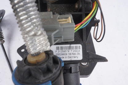 2008-2012 Volvo C70 Automatic Trans Gear Floor Shifter Lever ID 31259579 OEM