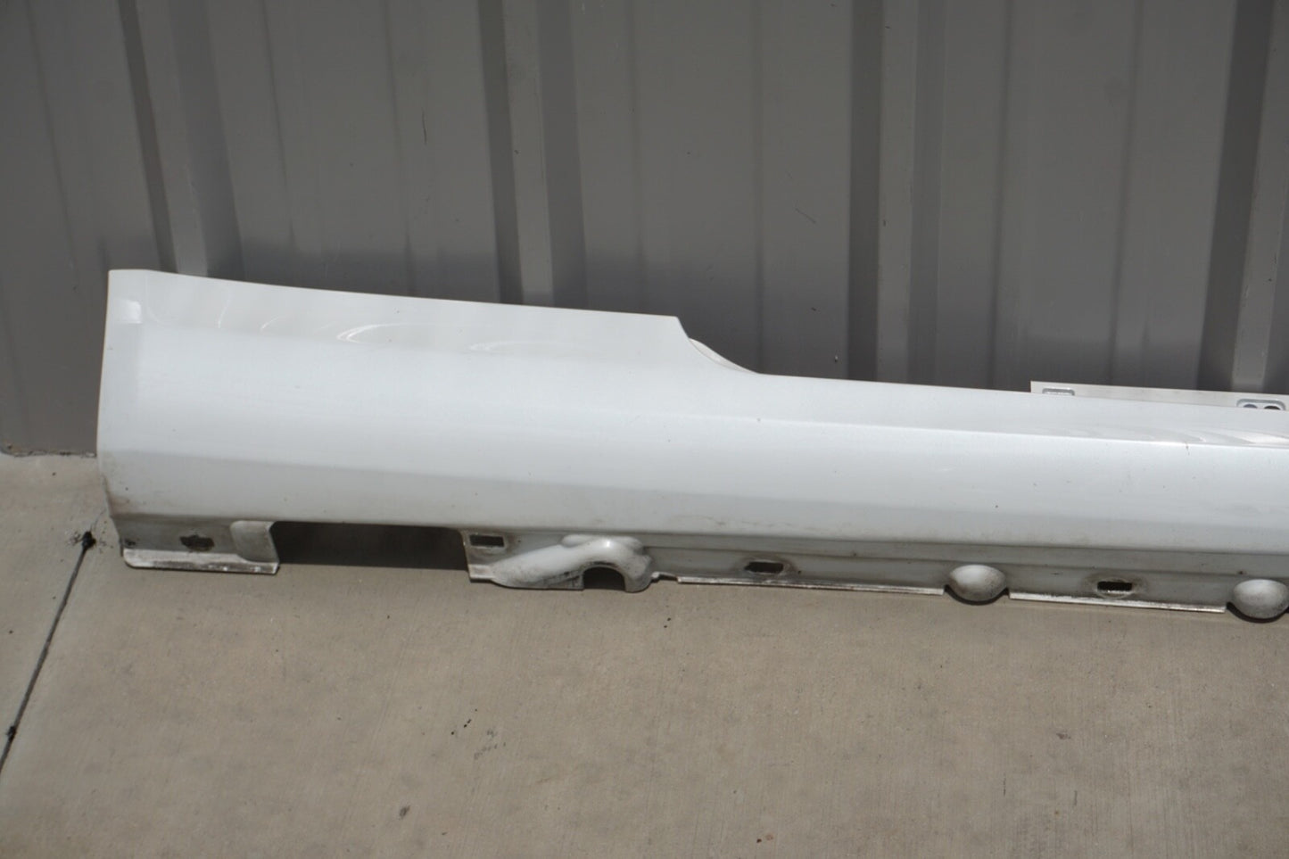 11-17 Mercedes W207 E350 Convertible Right Pass Rocker Panel Skirt Molding OEM