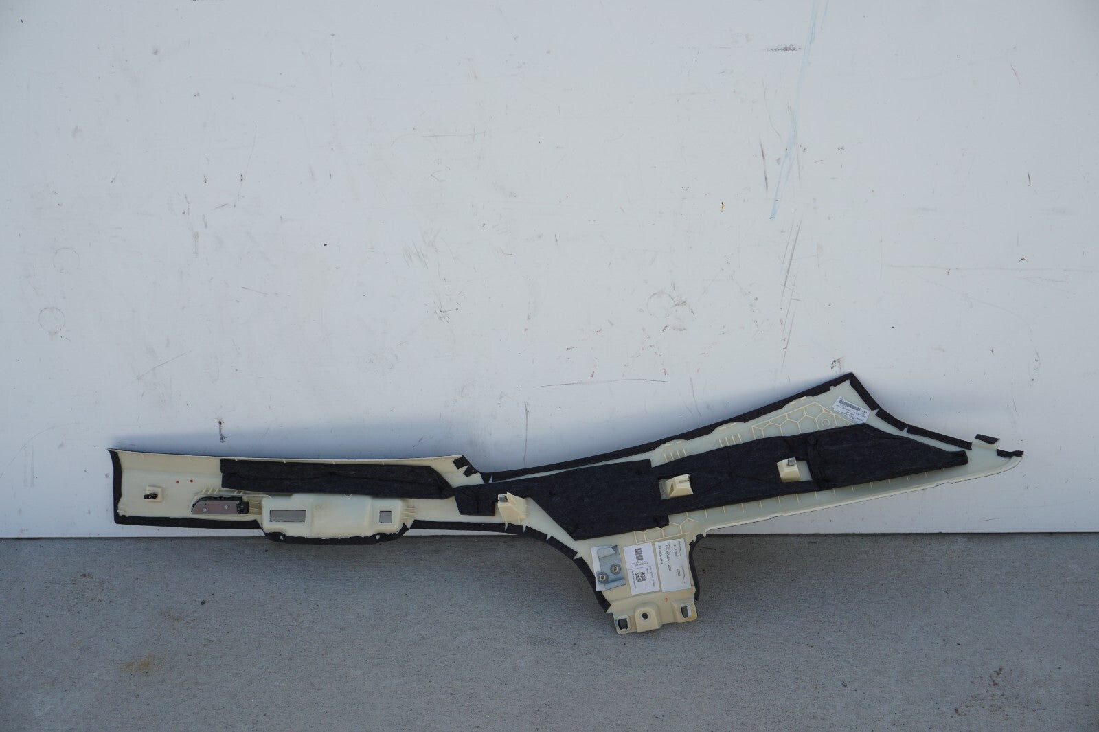 11-17 AUDI A8 A8L S8 REAR RIGHT D PILLAR UPPER QUARTER TRIM COVER ALCANTARA OEM