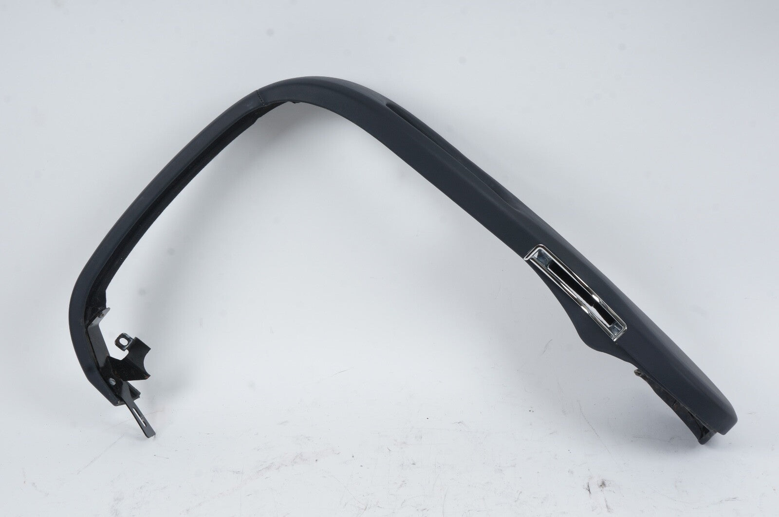 2011 - 2020 BENTLEY MULSANNE FRONT PASSENGER SIDE SEAT BEZEL TRIM