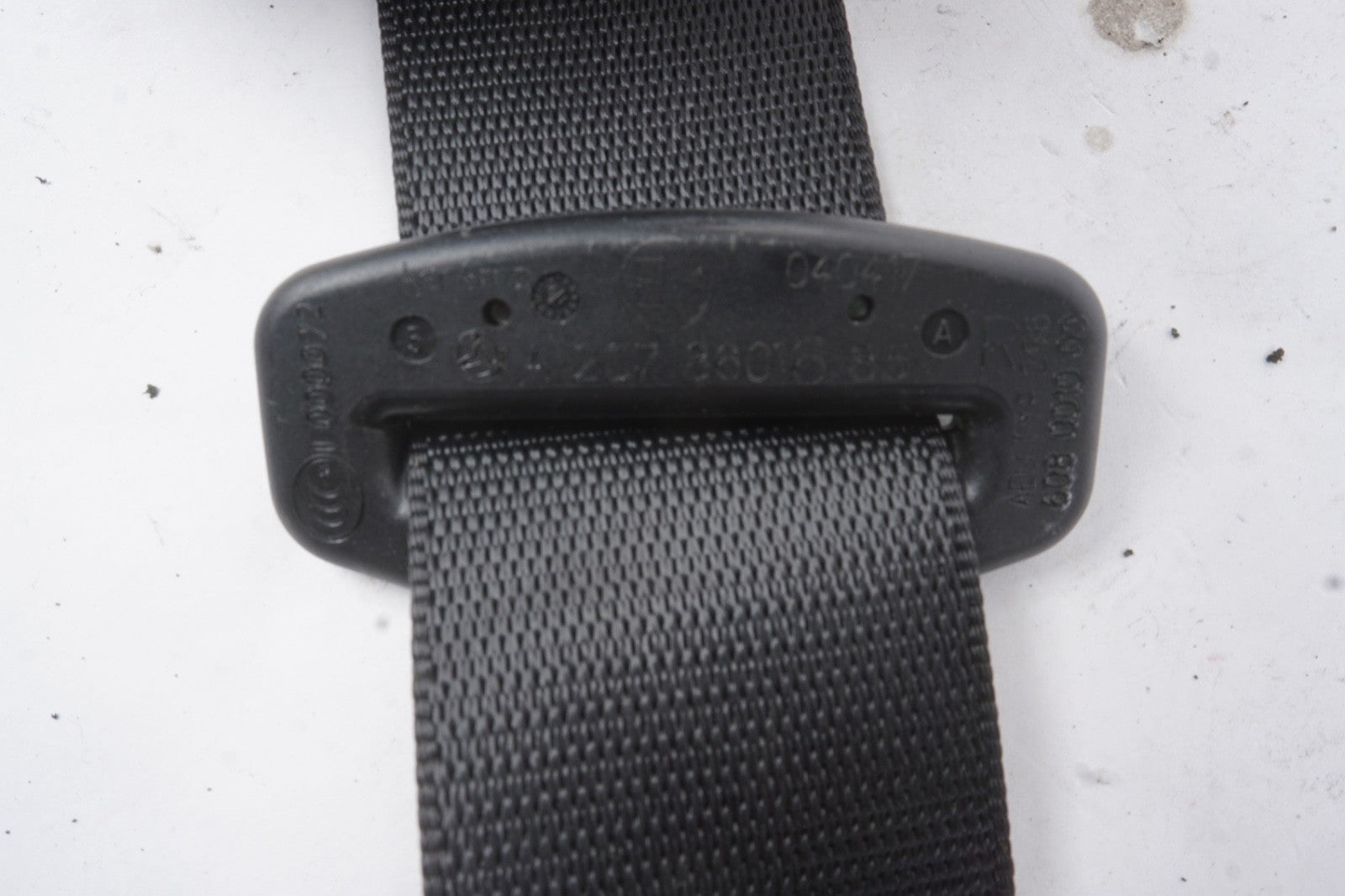 2010 - 2013 Mercedes W207 E350 E550 Coupe Rear Right Side Seatbelt Seat Belt