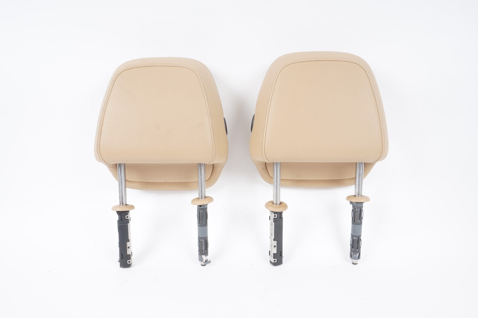 2011-2018 PORSCHE CAYENNE FRONT SEAT HEADREST LEFT & RIGHT OEM