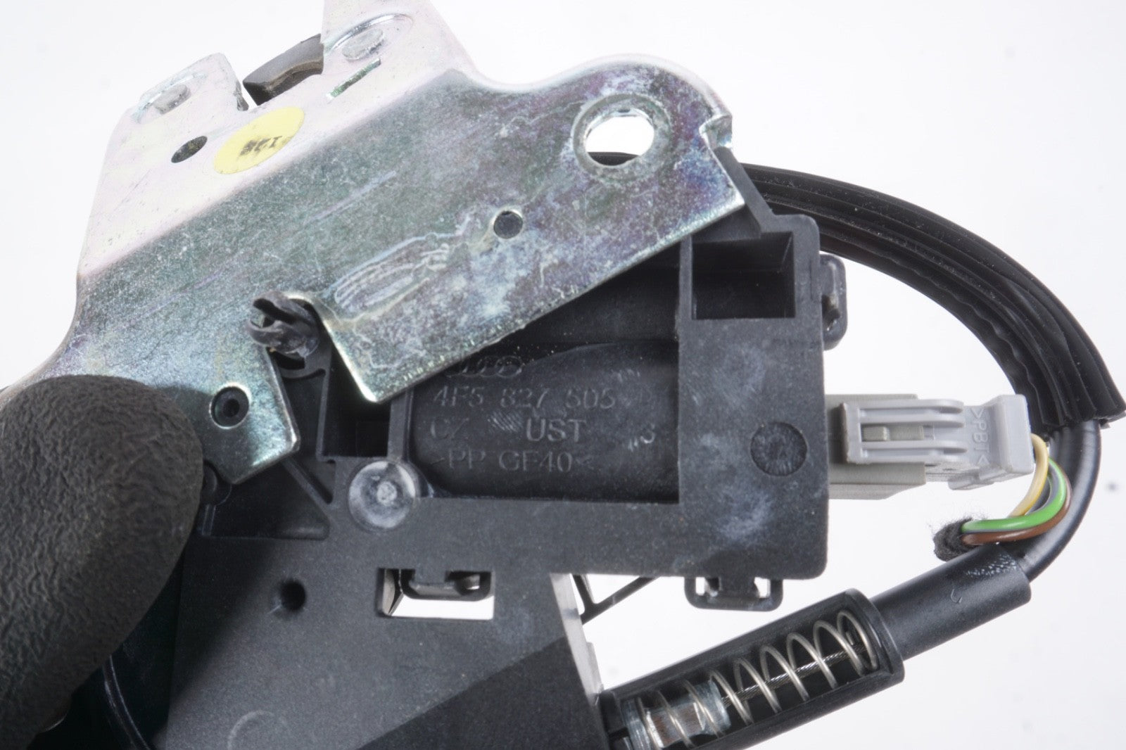 2006 - 2011 Audi A6 Rear Tailgate Trunk Lid Lock Latch Actuator OEM