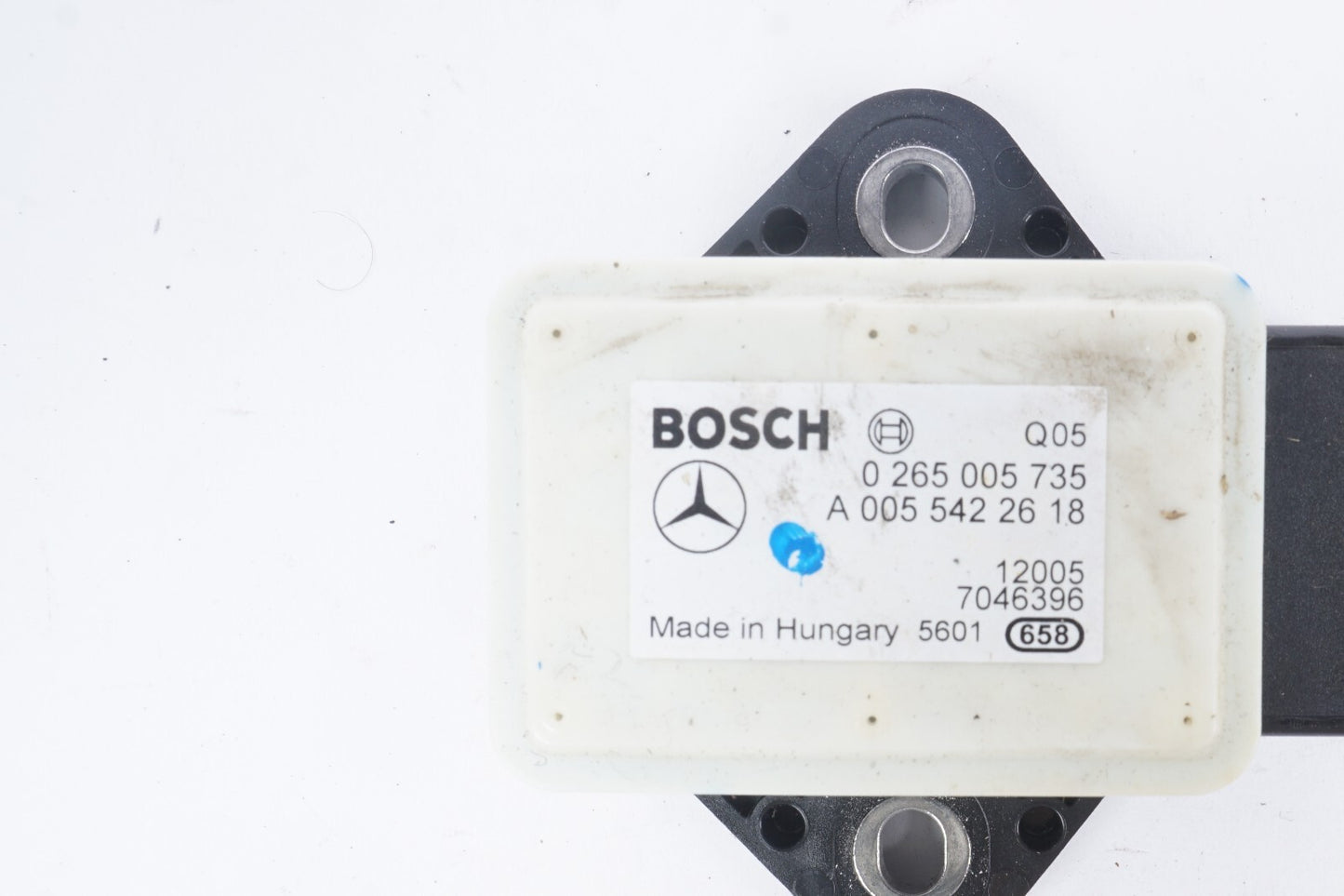 10-14 Mercedes W207 E350 E550 Yaw Rate Sensor A0055422618   OEM
