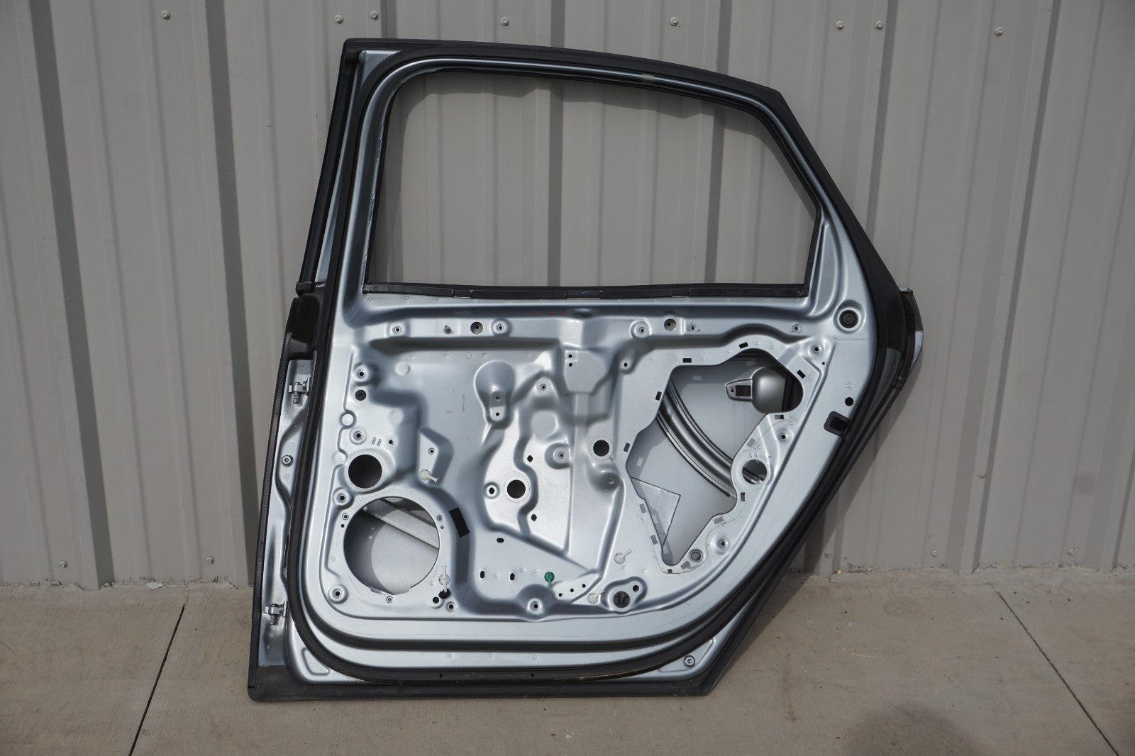 2011 - 2018 Audi A8l Rear Right Passenger Side Door Shell OEM *Long Base*