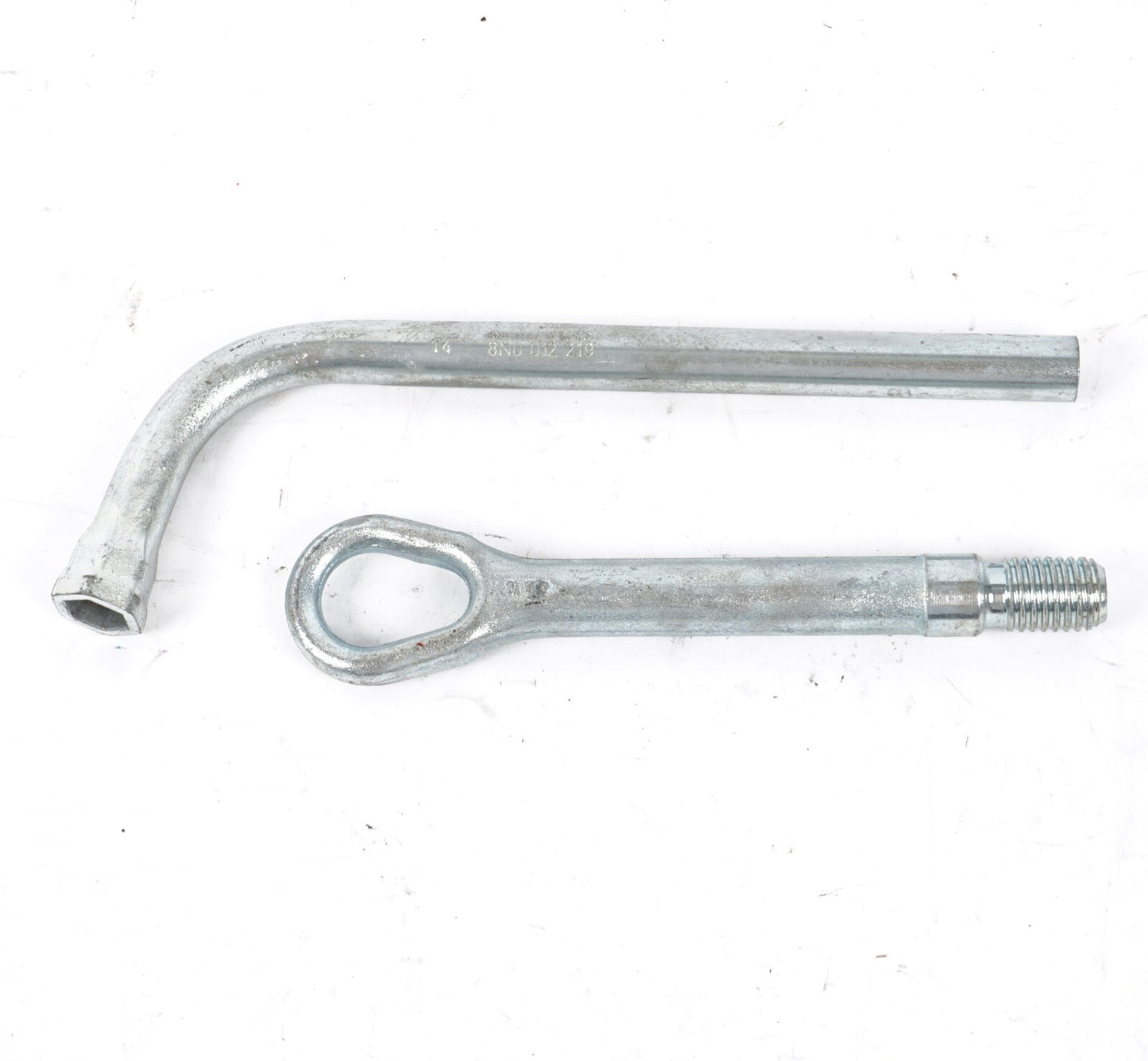 12-17 AUDI A8L A8 LUG WRENCH & TOW HOOK OEM