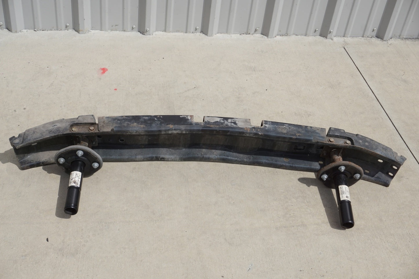 03-08 BMW Z4 E85 E86 Rear Bumper Reinforcement Impact Bar w/ Shock Strut OEM