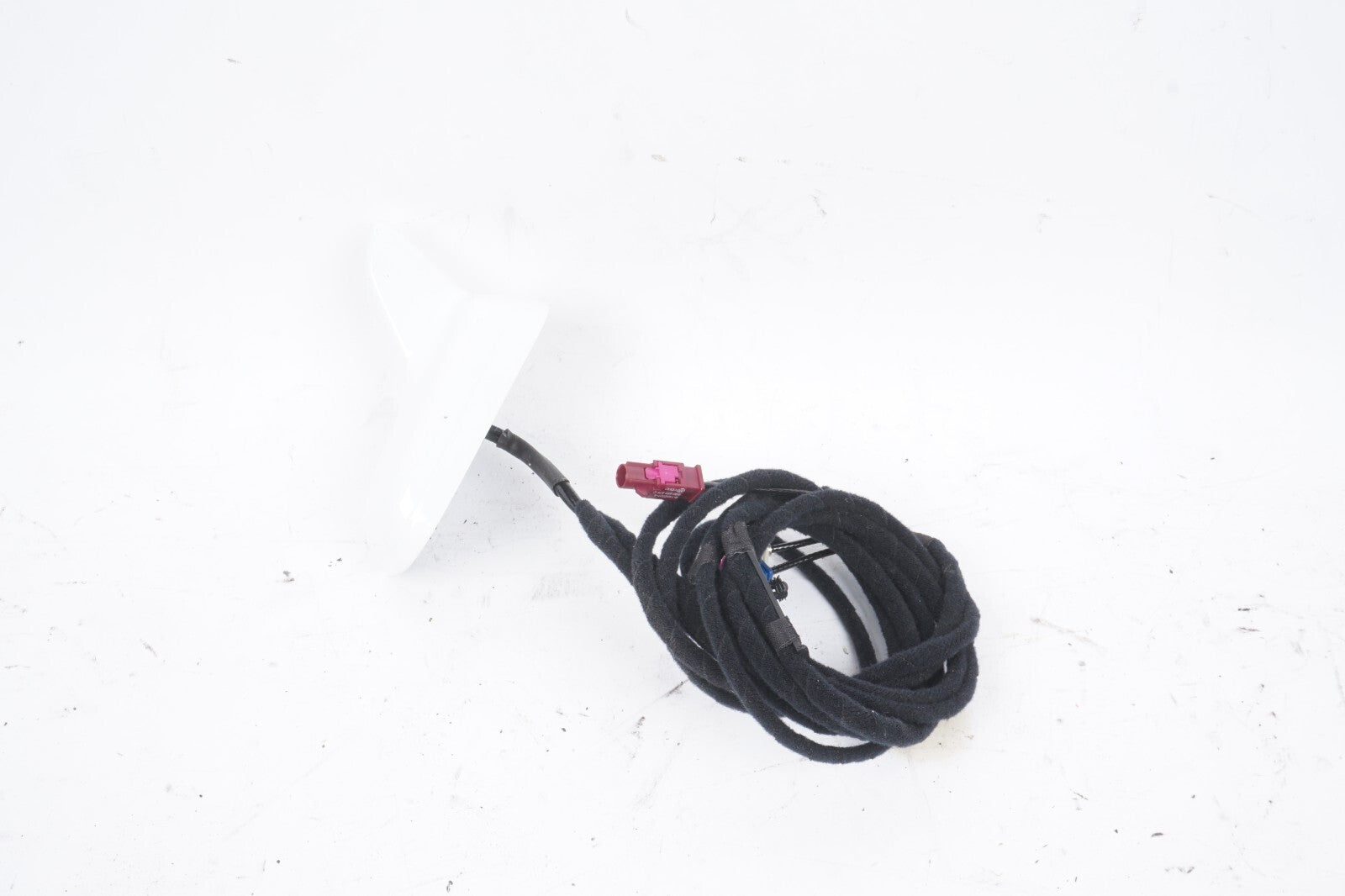 2009 - 2011 Audi A6 Shark Fin Antenna 4F5035503K OEM