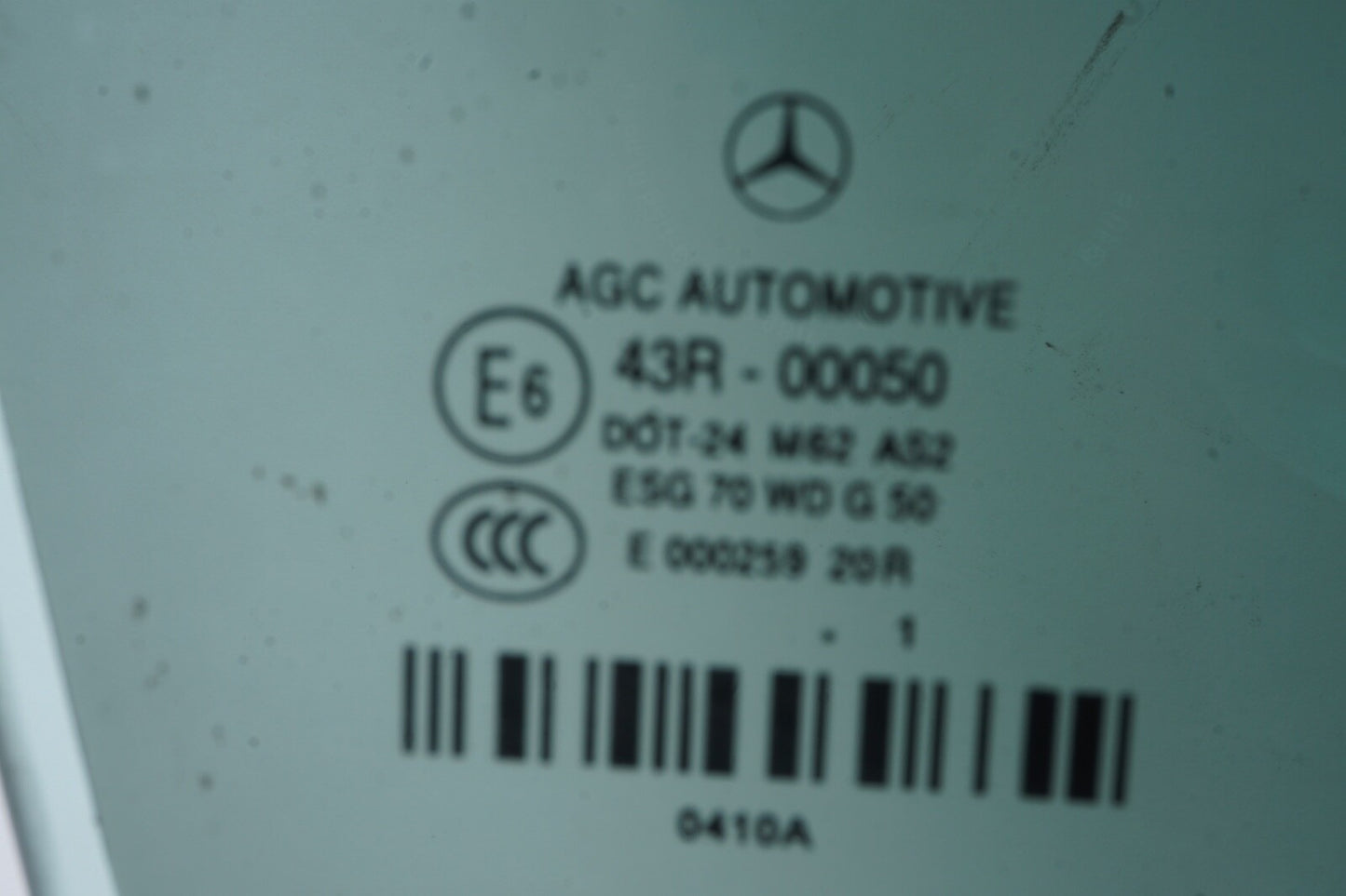 11-17 Mercedes W207 E350 E550 Convertible Door Window Glass Front Right Side OEM