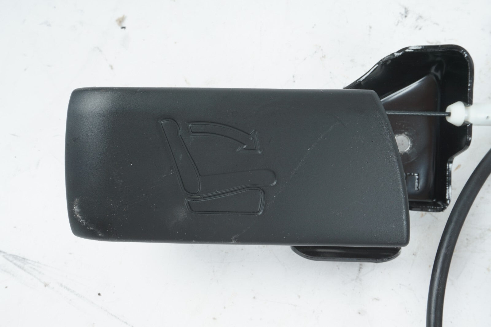 2013-2018 HYUNDAI SANTA FE REAR 3RD ROW LEFT SEAT LATCH LOCK RELEASE HANDLE OEM