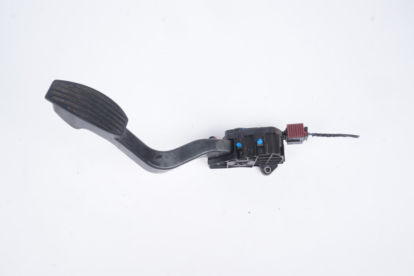 2012 - 2019 Fiat 500 Gas Pedal Accelerator 68073429AA OEM
