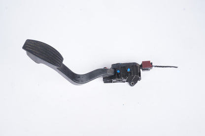 2012 - 2019 Fiat 500 Gas Pedal Accelerator 68073429AA OEM