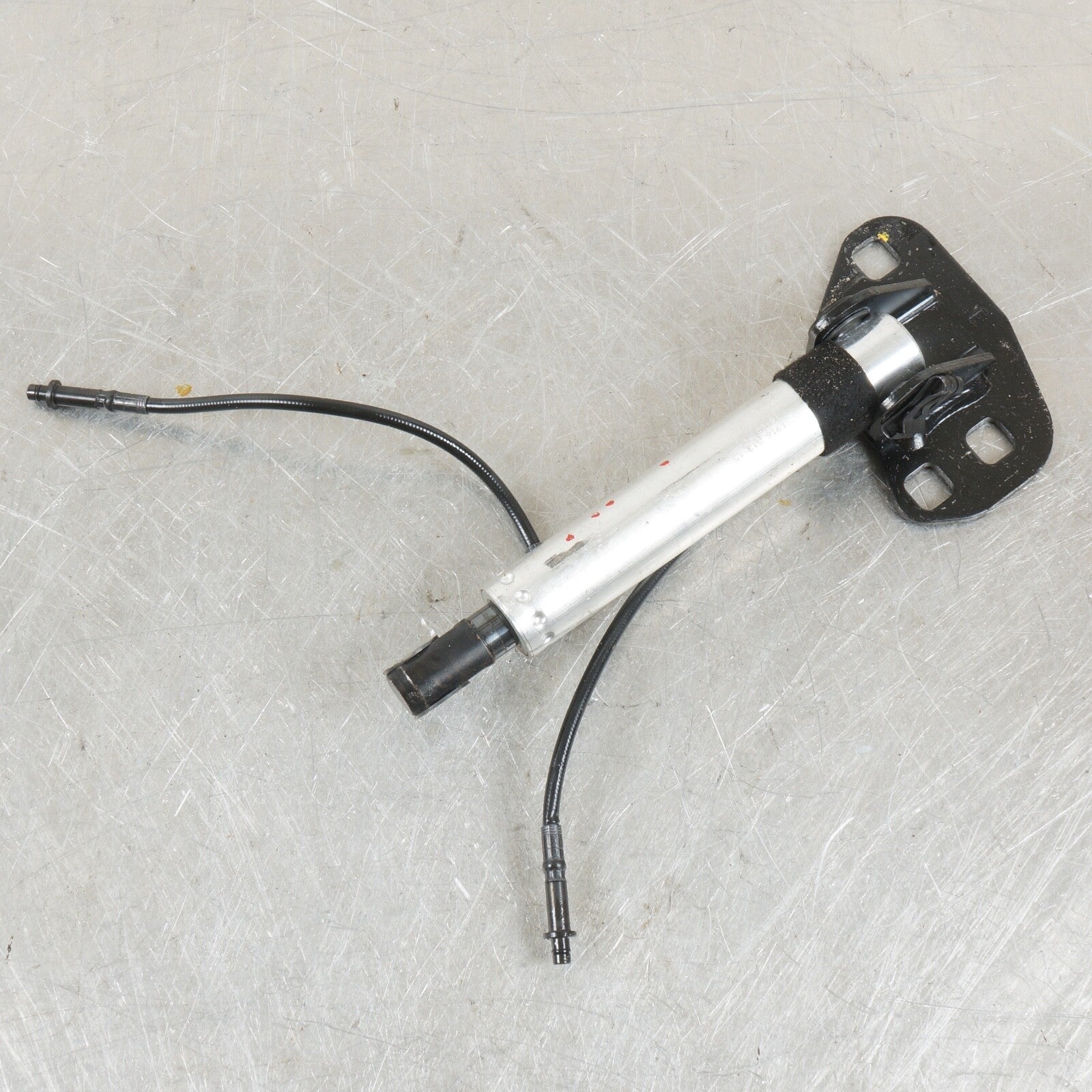 06-13 VOLVO C70 CONVERTIBLE ROOF TOP HYDRAULIC  SHOCK LINE 34
