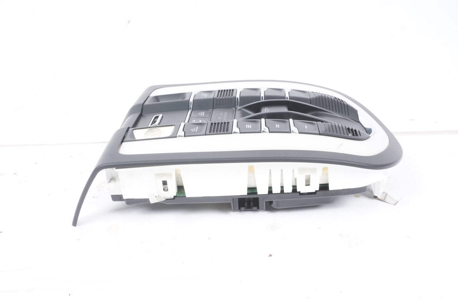 2011 - 2018 PORSCHE MACAN 95B OEM FRONT DOME LAMP SUNROOF SWITCH PANEL 7PP959551