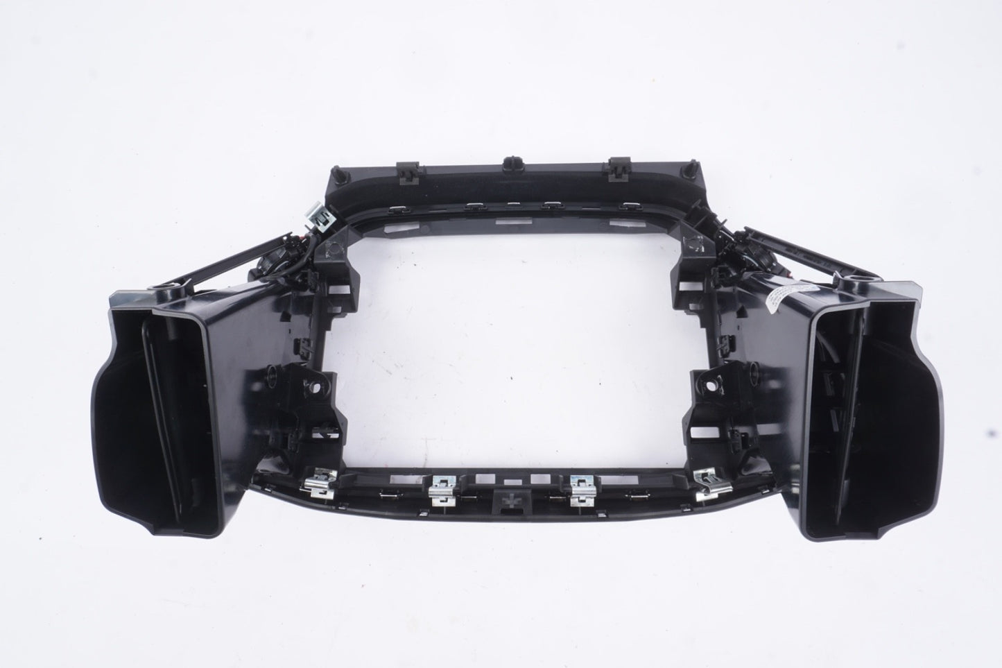 2014 - 2017 MASERATI GHIBLI RADIO SCREEN BEZEL AIR VENT