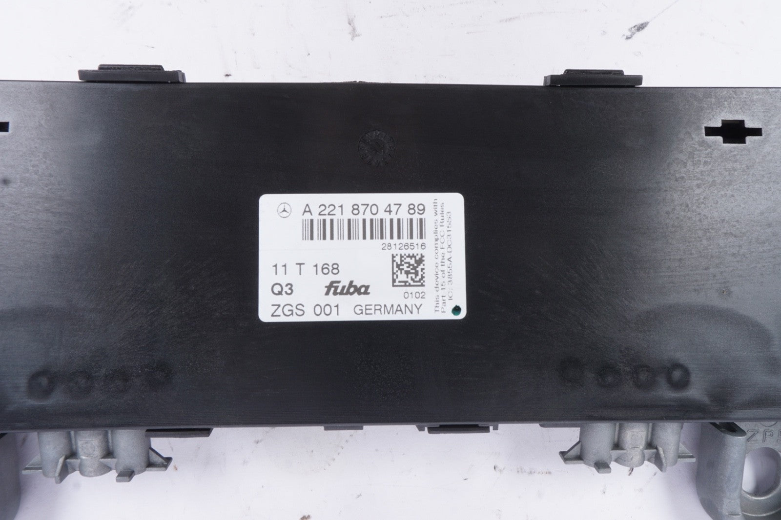 07-13 Mercedes W221 S550 S63 AMG Rear Roof Antenna Amplifier Amp 2218704789 OEM