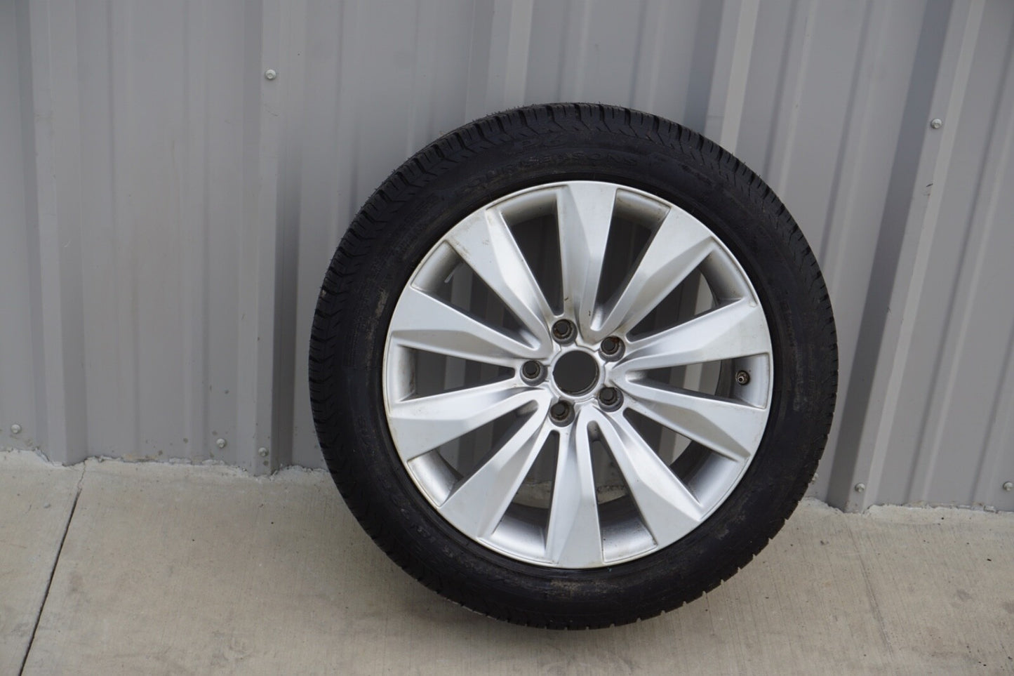 2008 - 2010 AUDI A8 OEM WHEEL RIM 18x8.5 18" 4E0601025BB SPARE TIRE
