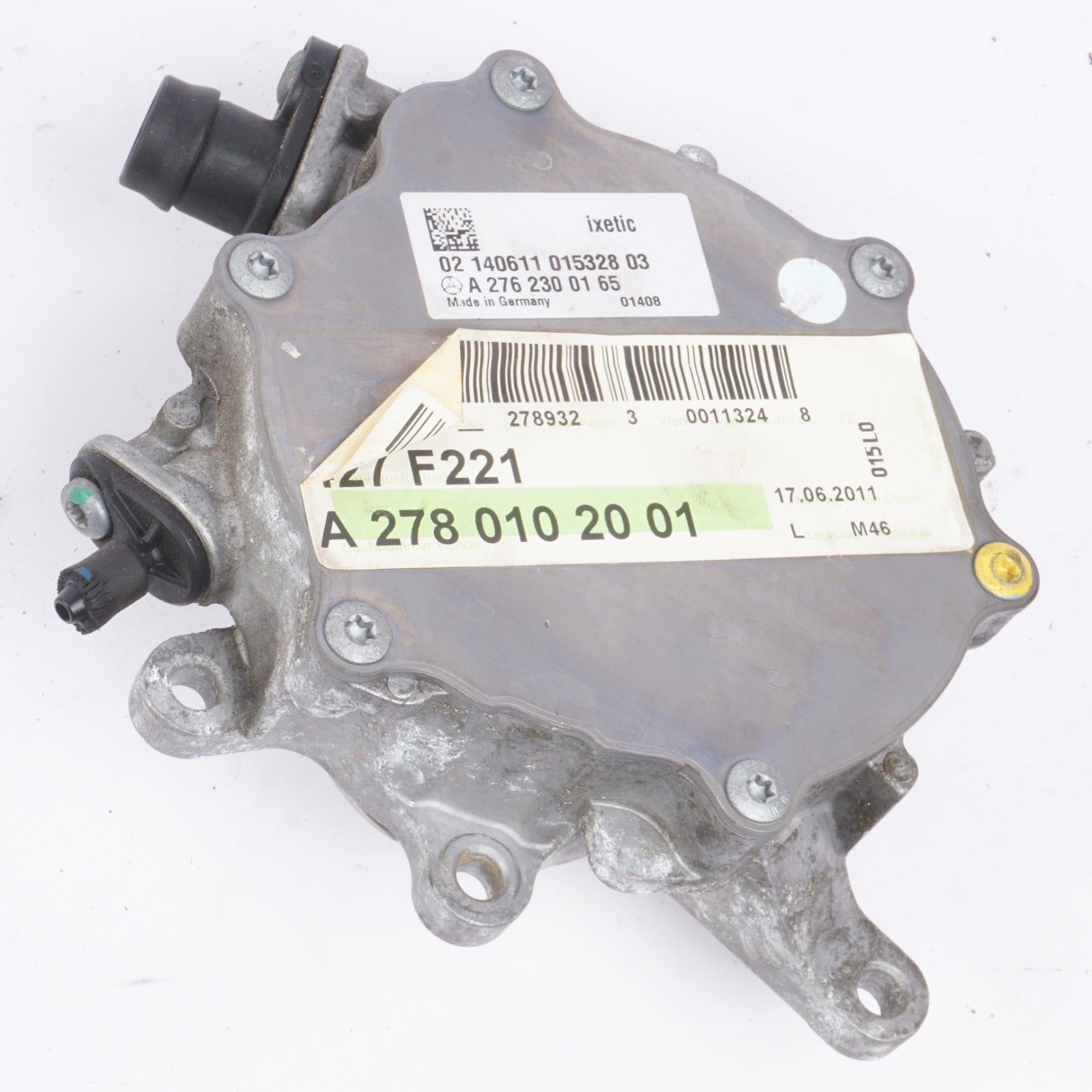 11-20 Mercedes W218 S550 CLS550 E550 Engine Motor Vacuum Pump A2780102001 Oem