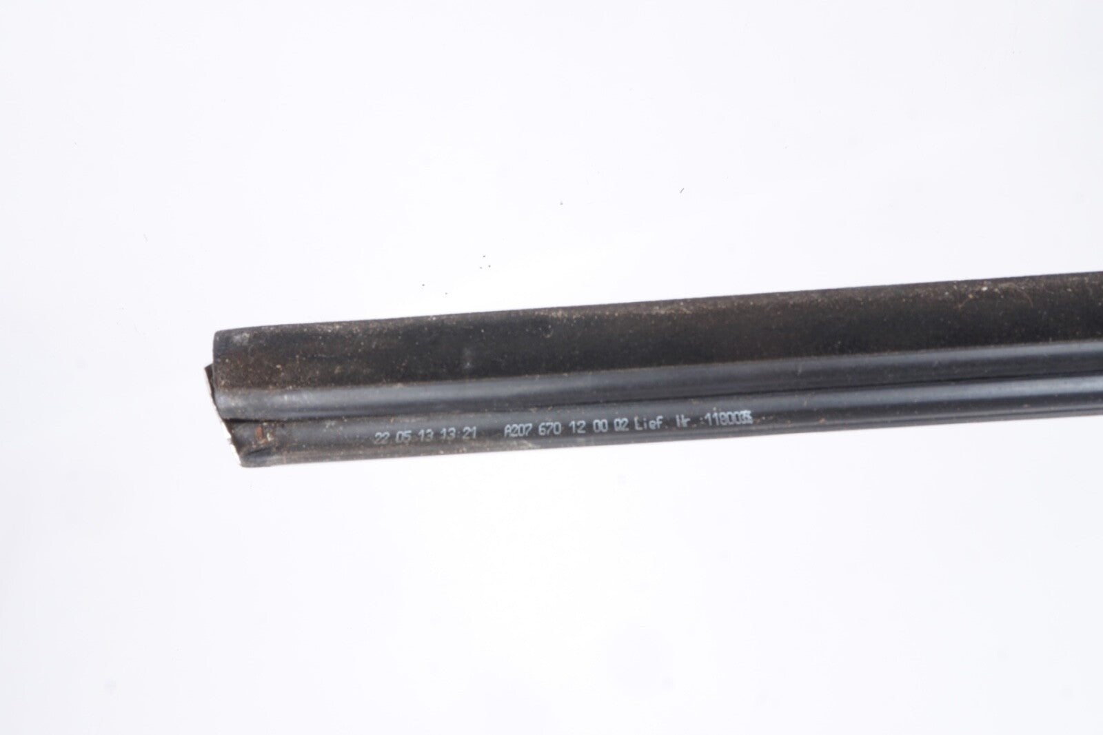 10-17 Mercedes Benz E350 E400 Coupe Right Passenger Rear Quarter  Window Molding