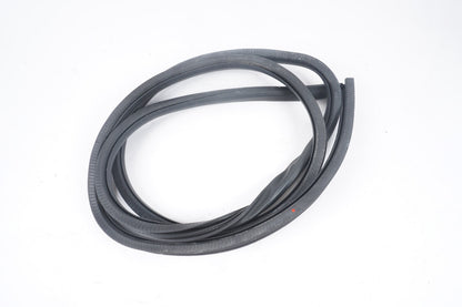 2011 - 2018 PORSCHE CAYENNE FRONT LEFT DRIVER DOOR WEATHERSTRIP SEAL OEM