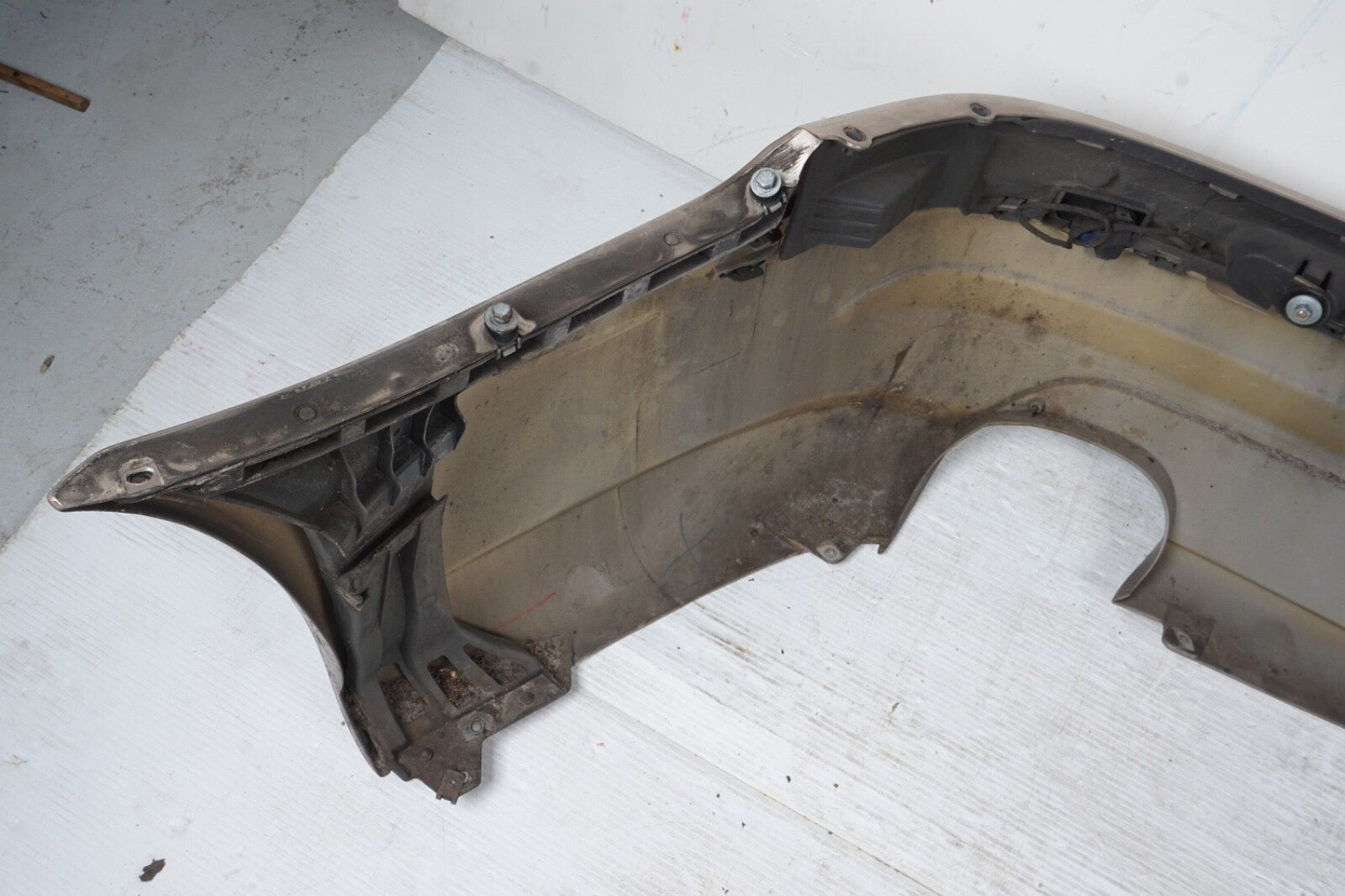 03-08 Mercedes SL500 Base Rear Bumper Cover Assembly GOLD OEM