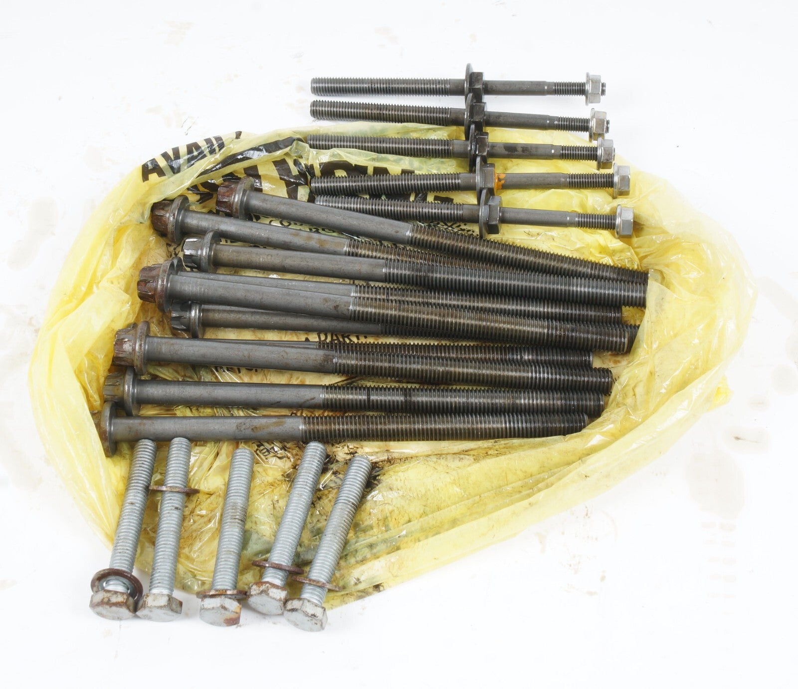 2015 - 2020 BENTLEY MULSANNE 6.8L CYLINDER HEAD BOLTS OEM