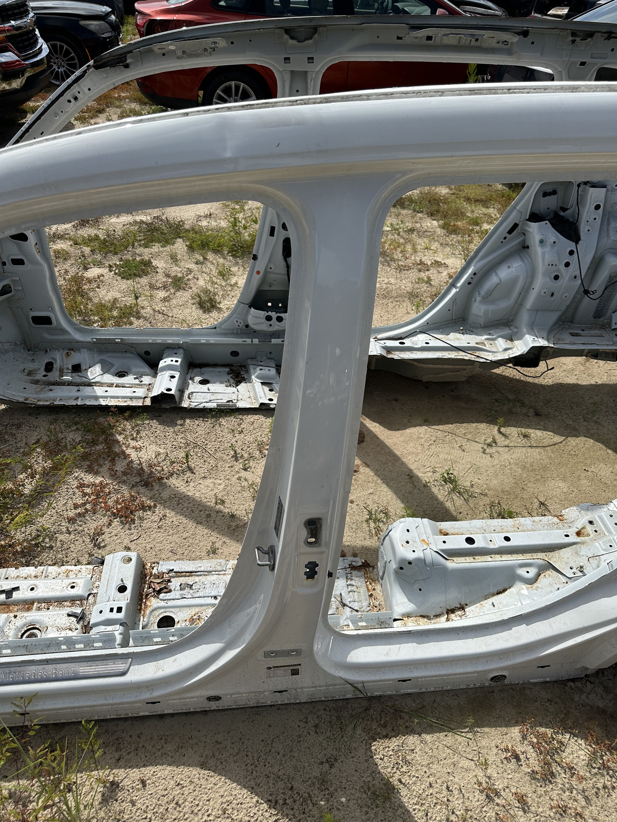 2020 - 2023 MERCEDES GLB250 LEFT CENTER B PILLAR BODY PART FRAME CUT