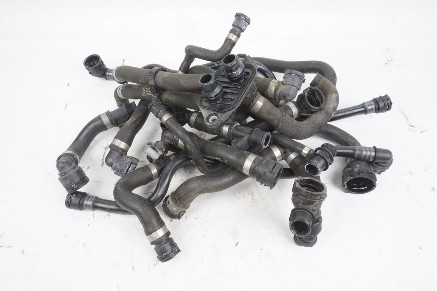 2022 - 2024 MERCEDES EQB350 EQB300 COOLANT COOLING HOSE TUBE PIPE LINE SET