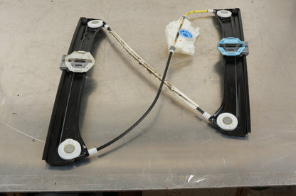 2007 - 2013 MERCEDES W221 S550 FRONT LEFT DRIVER WINDOW REGULATOR OEM