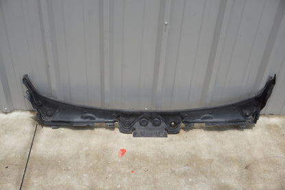 2014 - 2020 BMW 428i M4 F82 Front Windshield Wiper Cowl Cover Panel Trim OEM