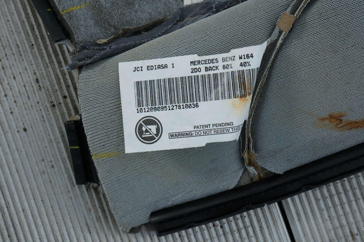 06-11 Mercedes ML350 ML500 REAR LEFT DRIVER SIDE SEAT BACK COVER UPPER OEM